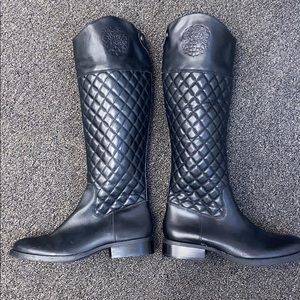 🚨 AUTHENTIC VINCE CAMUTO BOOTS